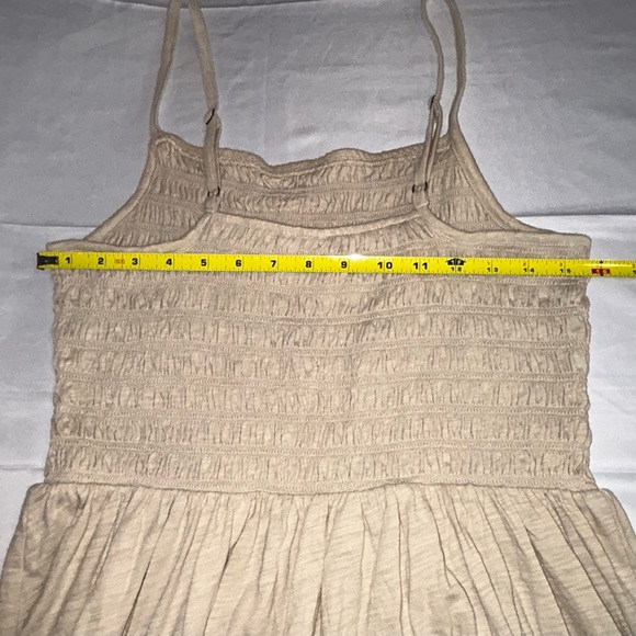 GAP Forever Soft Tan/Beige Mini Dress Sz Large NWT Smocked Top Adjustable Straps - Picture 7 of 8